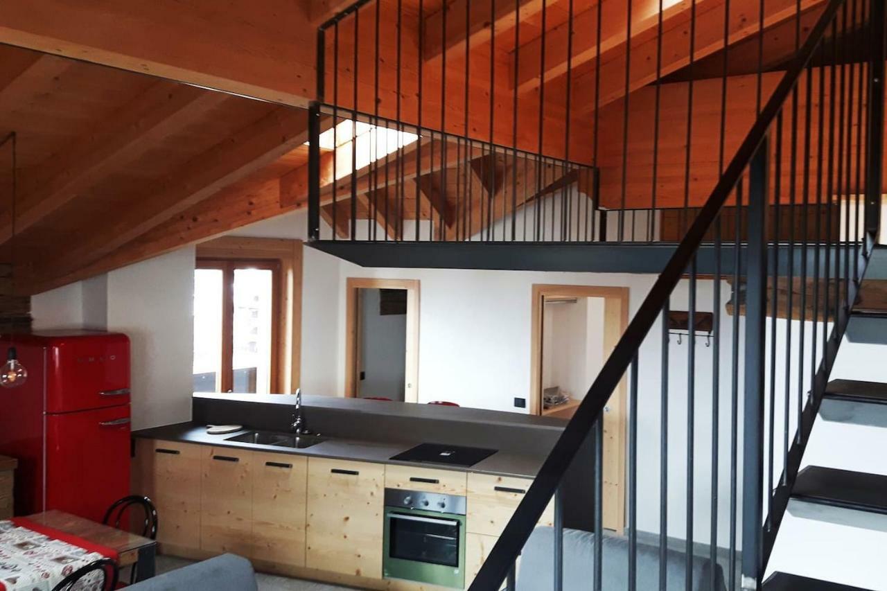 Pista Stelvio Loft Lumiere Appartement Bormio Buitenkant foto