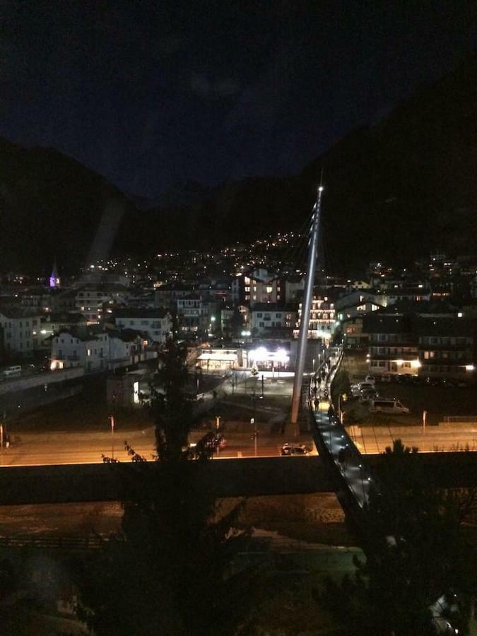 Pista Stelvio Loft Lumiere Appartement Bormio Buitenkant foto