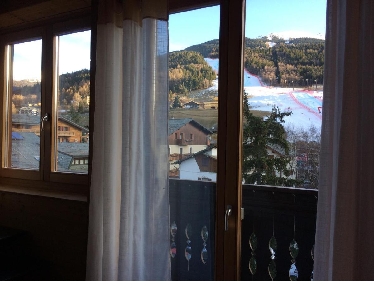 Pista Stelvio Loft Lumiere Appartement Bormio Buitenkant foto